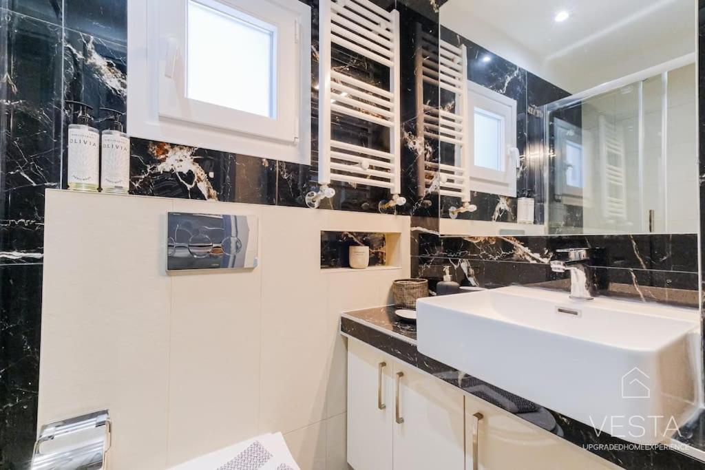 Theofilos Urban Apartment, Close To City Center Thessaloniki Buitenkant foto