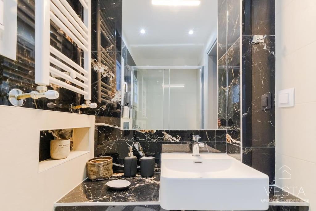 Theofilos Urban Apartment, Close To City Center Thessaloniki Buitenkant foto