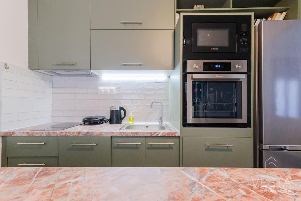 Theofilos Urban Apartment, Close To City Center Thessaloniki Buitenkant foto